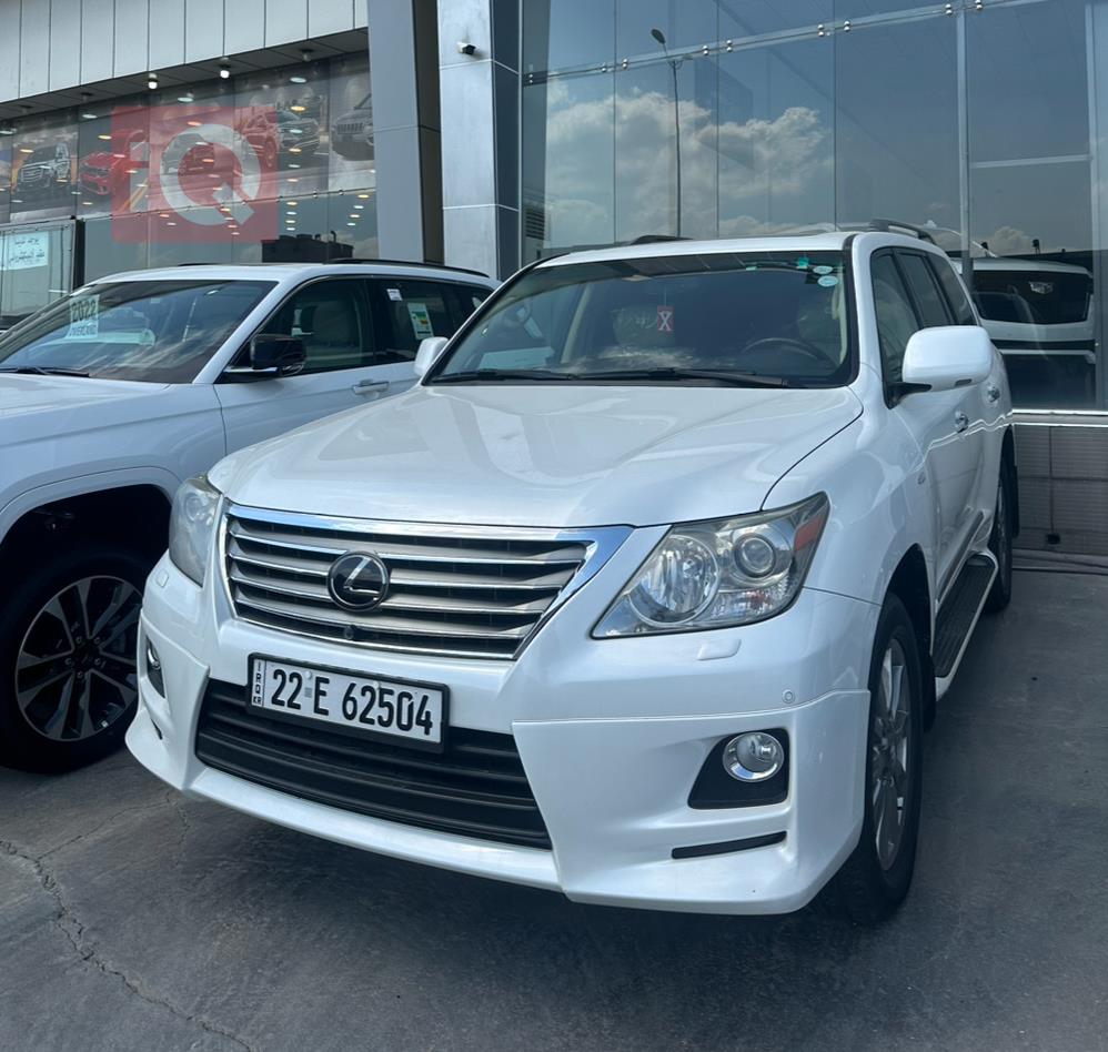 Lexus LX